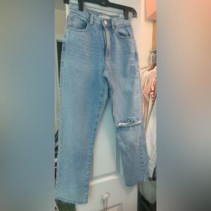 Light blue denim frayed ends 28” fr crotch inseam vintage straight